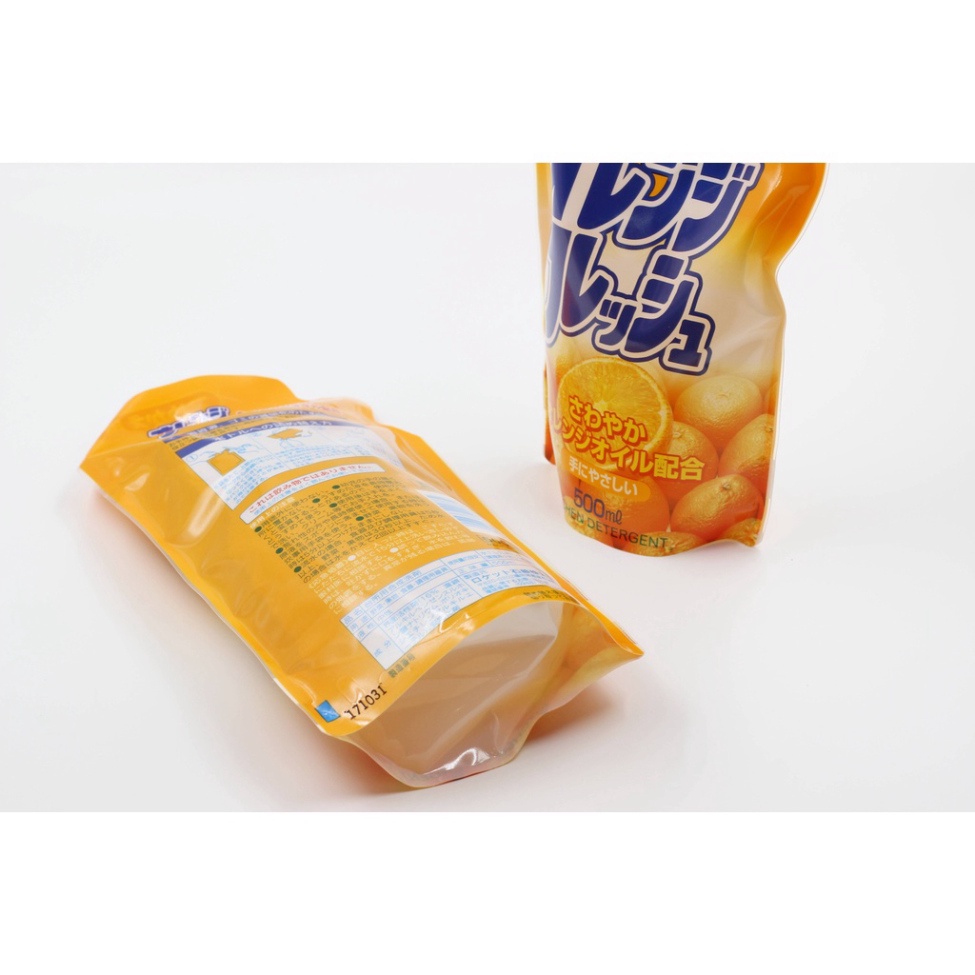 - Nước rửa chén hương cam loại túi 500 ml Rocket Nhật Bản