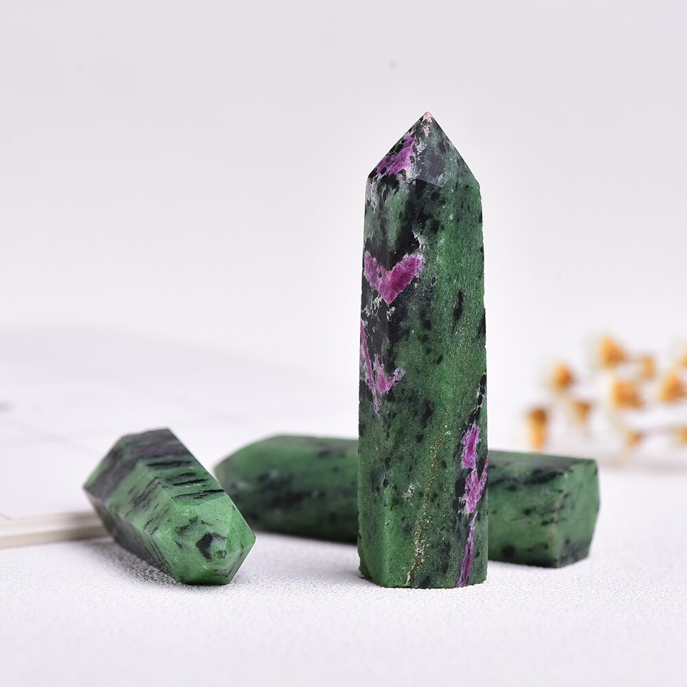 Trụ đá thanh tẩy Epidote