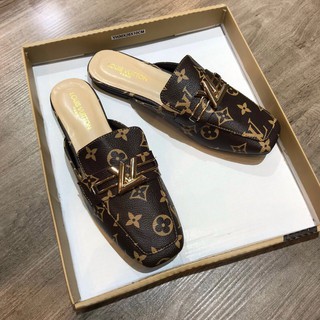 sục thời trang lv xích mũi vuông