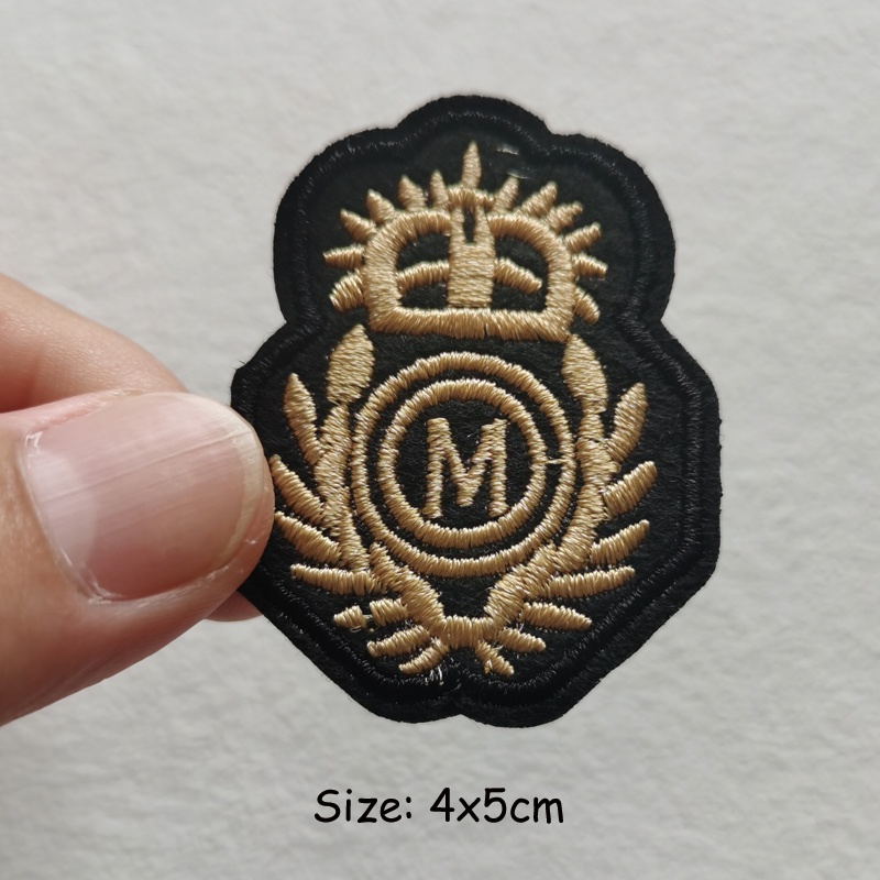 Miếng Dán Ủi Quần Áo Hình Logo Thời Trang