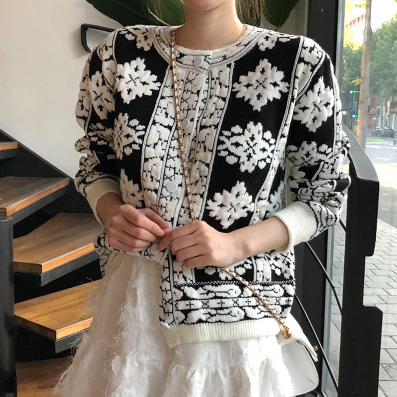 Áo Khoác Len Tay Dài Họa Tiết Hoa Thêu Thời Trang Retro Cho Nữ