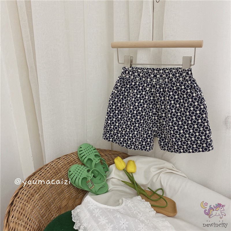 Set Áo Sát Nách Cổ Tròn Phối Ren Hoa + Quần Ngắn Cho Bé Gái