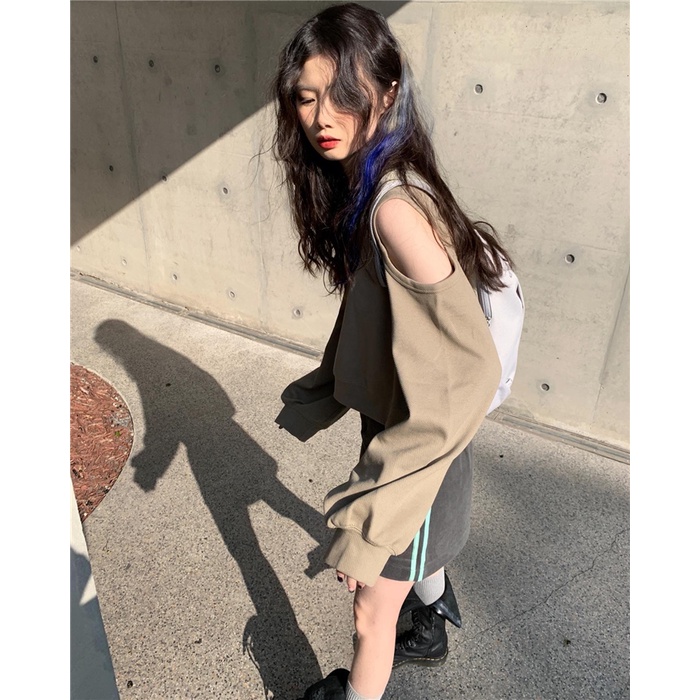 Áo sweater Cổ Tròn Dáng Rộng Hở Vai Màu Nâu Phong Cách Hàn Quốc Thời Trang Mùa Thu Mới 2022 Dành Cho Bạn Nữ