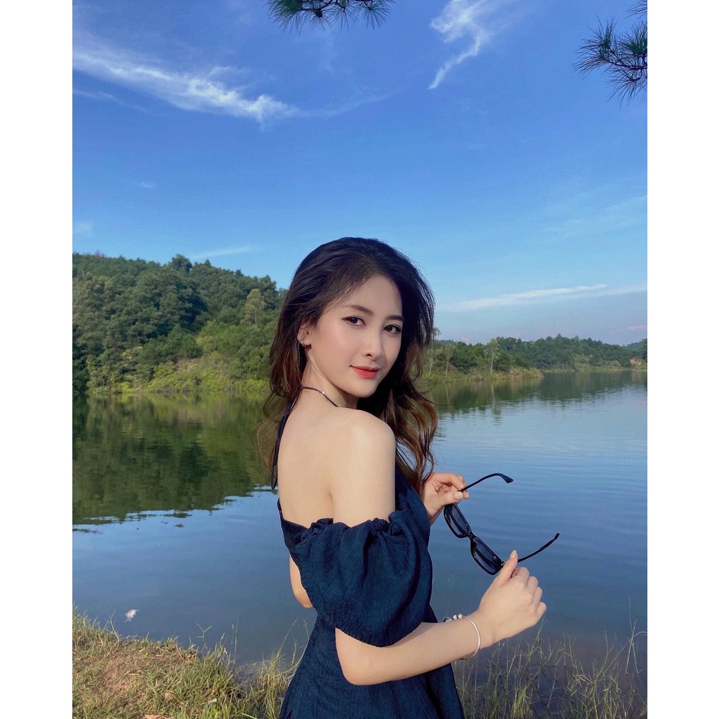 (Sẵn XANH THAN đậm) GILICA Đầm GRINIS Dress cổ yếm buộc dây nơ cổ màu XANH THAN/TRẮNG dáng xòe dạo phố nữ tính trẻ trung | BigBuy360 - bigbuy360.vn