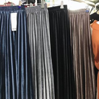 Chân váy nhung dập ly