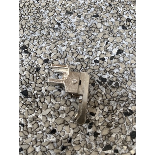 Chân vịt nhún máy gia đình đời cũ singer buom …