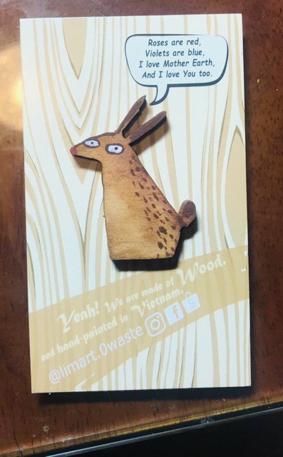 Pin Huy Hiệu Cài Áo Gỗ Thân Thiện Môi Trường Limart