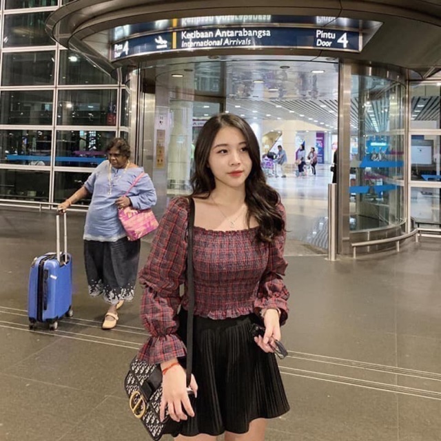 Chân váy thần thánh 1086