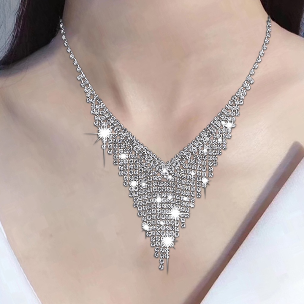 1 Bộ Vòng cổ + Bông Tai Tua Rua Đính Đá Sang Trọng