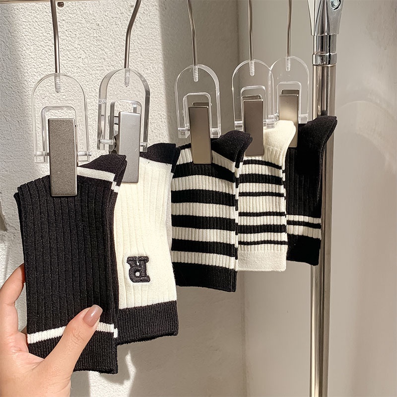 Tất thể thao WAFNHA họa tiết sọc trắng đen D501 phong cách Nhật Bản thời trang cho nữ