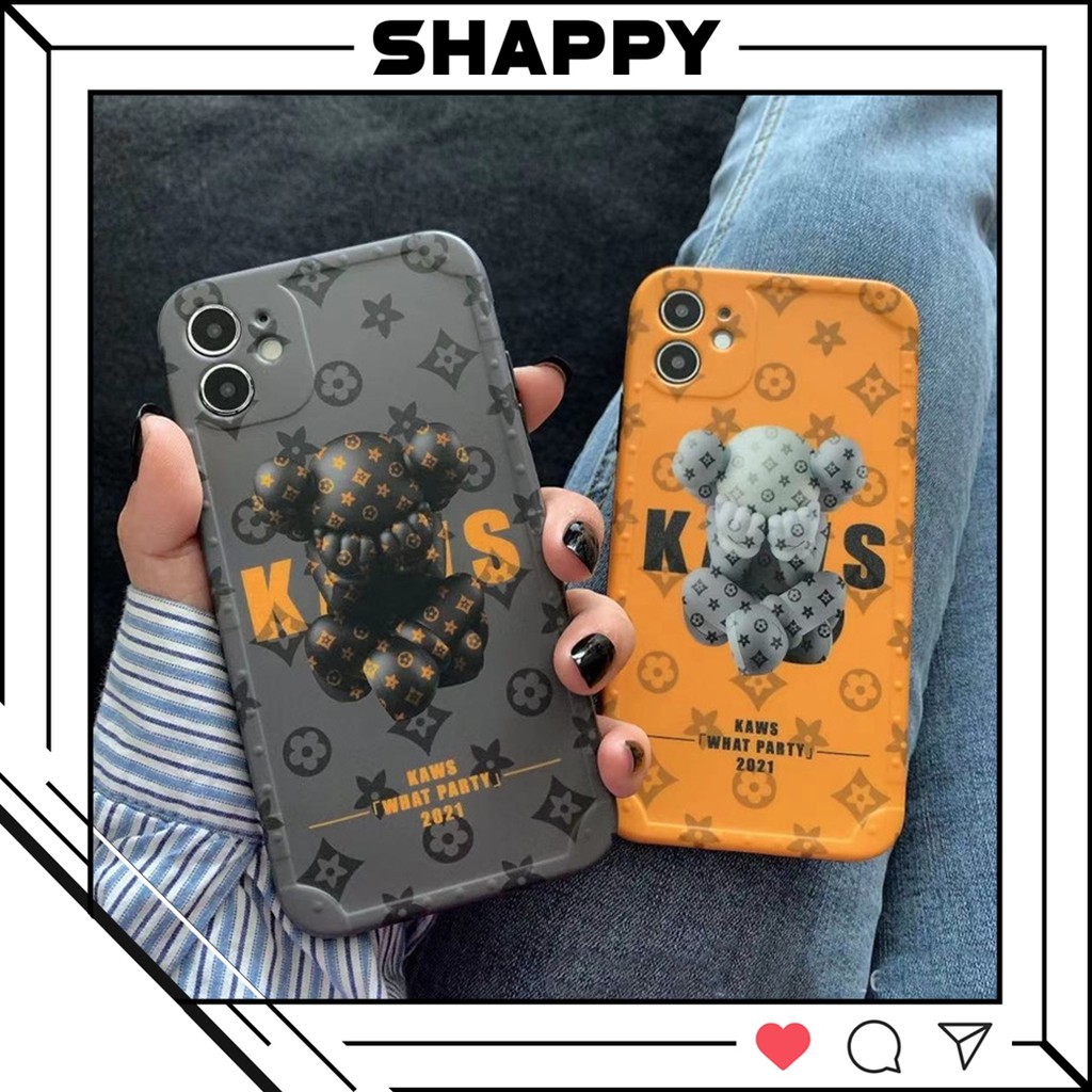 Ốp Lưng IPhone Kaws What Party Dẻo Viền Vuông Các Dòng 7Plus/8Plus/X/XS/XsMax/11/11ProMax/12ProMax [Shappy Shop]