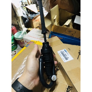 TỔNG CÔN TRÊN FORD TRANSIT 2003-2006