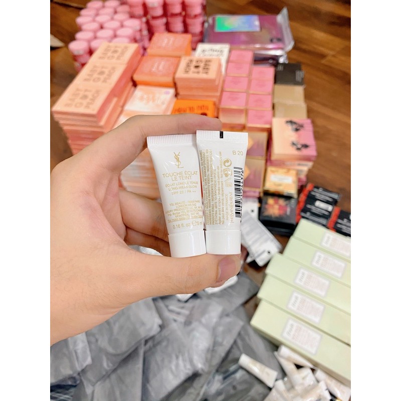 KEM NỀN MINI Ysl TOUCHE ECLAT LE TEINT SPF22