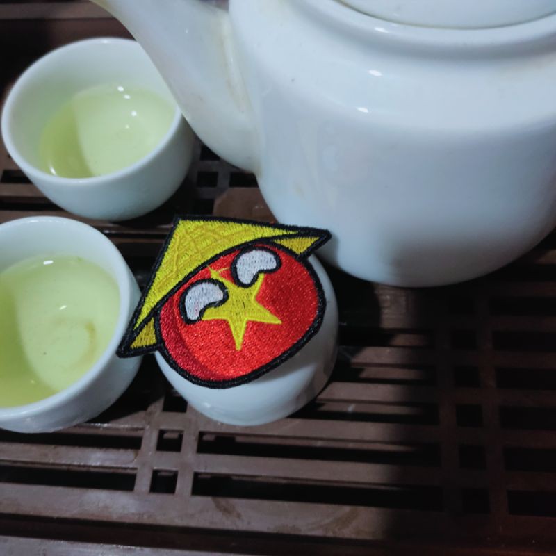 Sticker logo patch nhám gai lông bông dán xé, hoặc ủi thêu may  khâu Nón lá cờ  Việt Nam troll thế giới