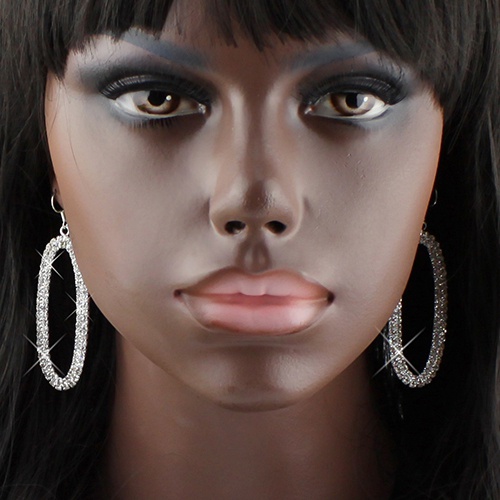 Khuyên tai hình bầu dục đính đá lấp lánh