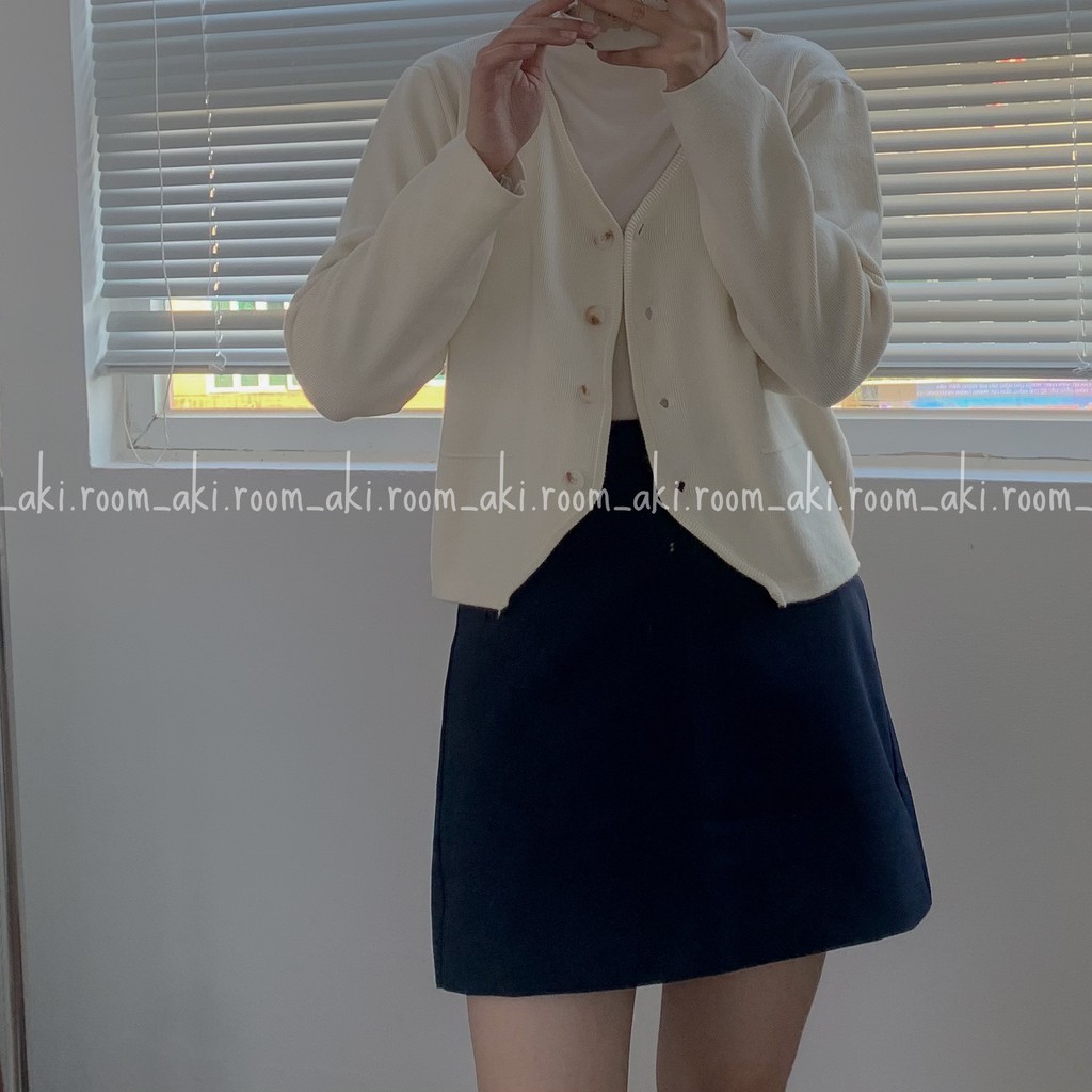 Áo cardigan len chất mịn không bai dão dáng ngắn cổ V bốn khuy