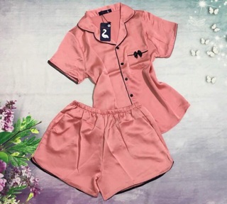Bộ đùi lụa trơn