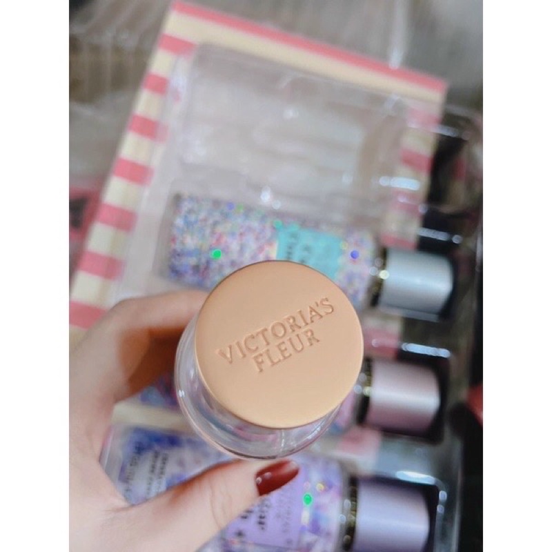 Set 4 chai Xịt Thơm Toàn Thân Victoria Secret Body Mist Mẫu Mới Đủ Mùi Quà Tặng Hộp 4 Chai Xịt Thơm Toàn Thân Body Mist