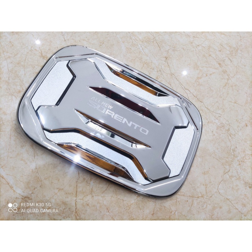 Ốp nắp bình xăng mạ crom xe Kia Sorento 2021+