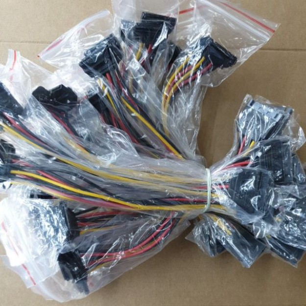 Cáp chia nguồn sata 1 ra 2 đầu