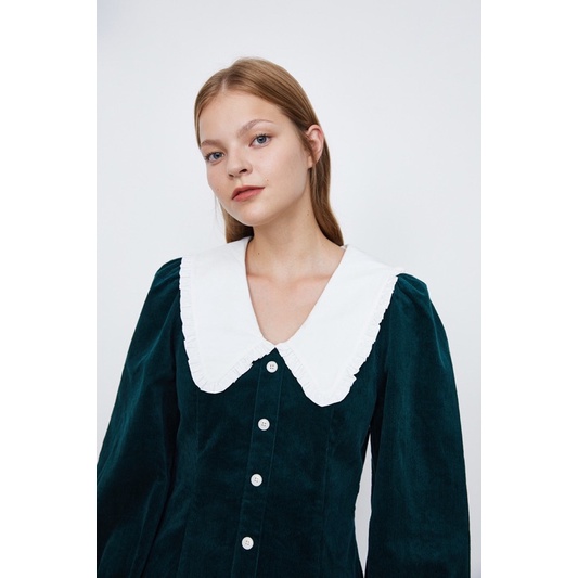 Đầm nhung xanh Urban Revivo