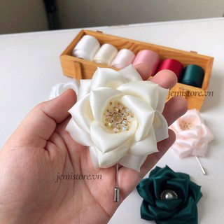 Hoa Cài Áo Handmade Cao Cấp Ruy Băng Lụa