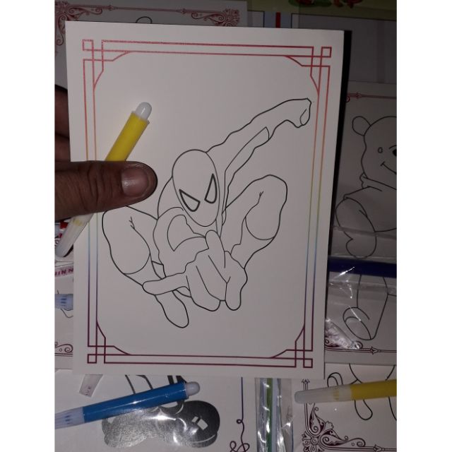 Set 10 tờ tô màu kèm theo viết tập tô có nhiều màu sắc và mẫu