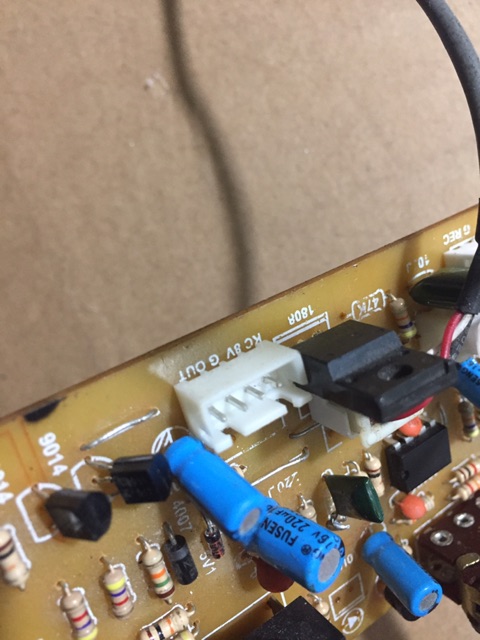 Mạch music echo nguồn đơn 12V độ loa kéo có sẵn trạm dùng micro không dây