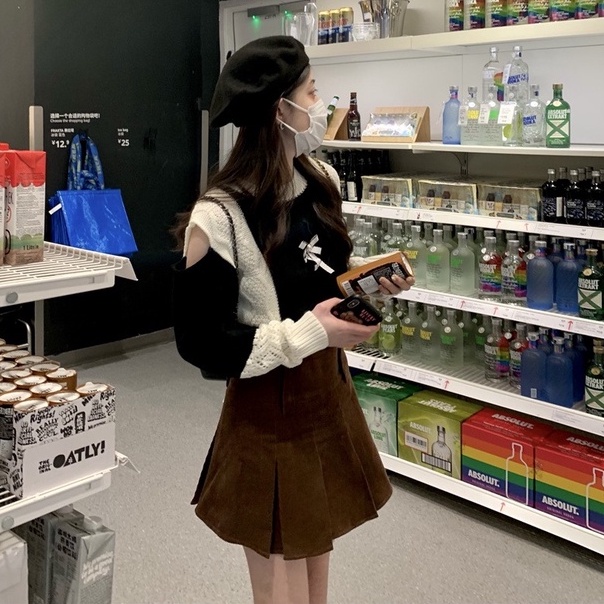 Áo croptop ZHELIHANGFEI dệt kim tay dài hở vai dáng rộng phong cách trẻ trung quyến rũ cho nữ