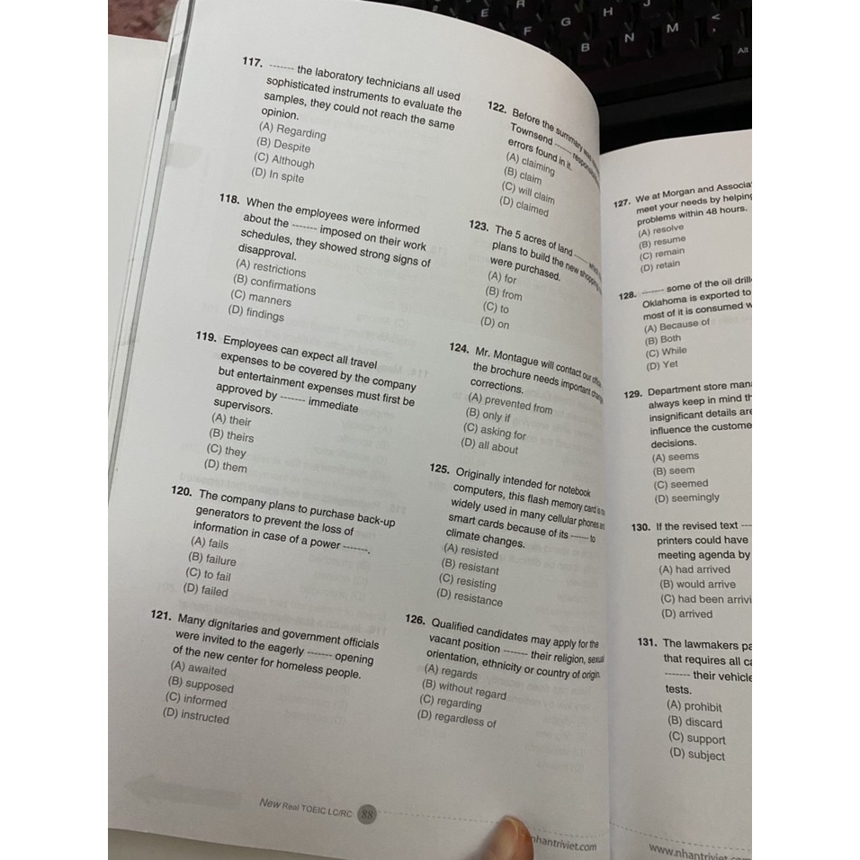 Sách - New real Toeic : Full Actual Tests ( Nhân trí Việt )