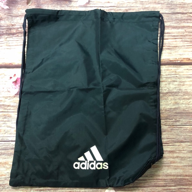 Túi thể thao vải dù