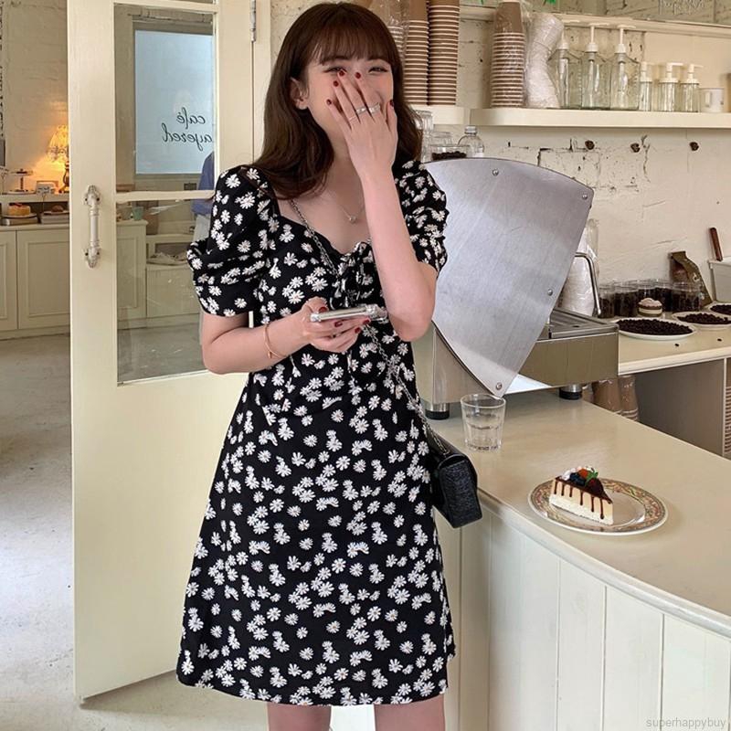 Đầm tay ngắn hoạ tiết hoa nữ tính | BigBuy360 - bigbuy360.vn