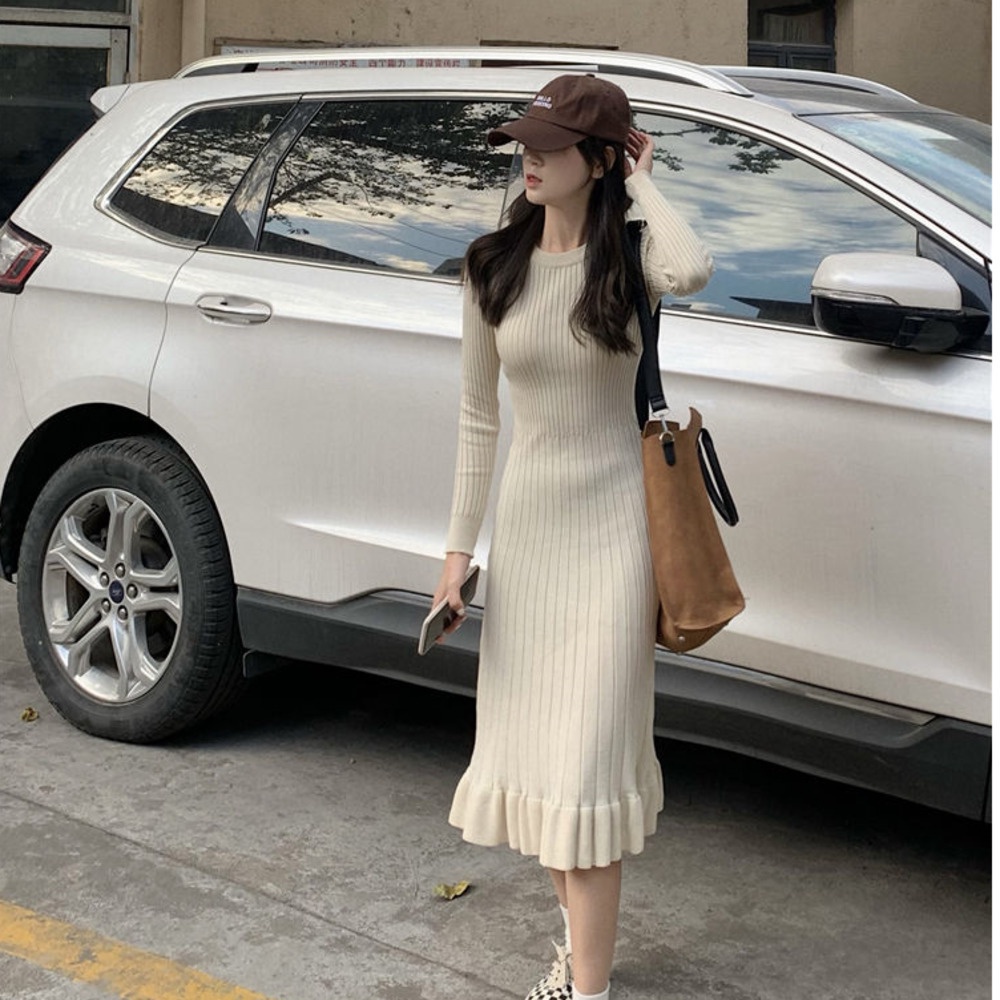 Đầm vải dệt kim đuôi cá cổ tròn phối bèo nữ tính