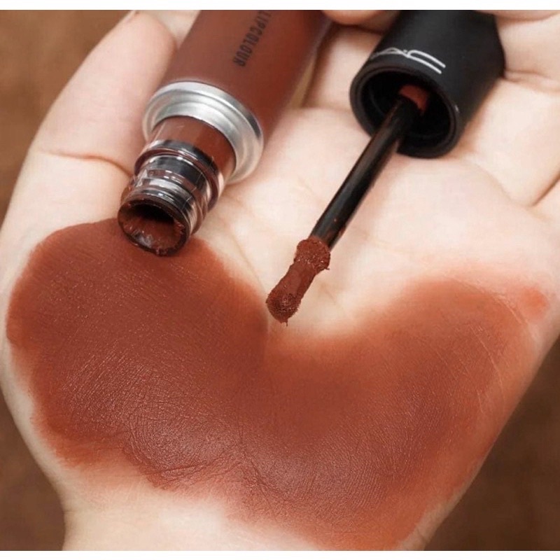 Son kem lì MAC Powder Kiss Liquid Lip Colour Marrakesh mere, devoted to chilli