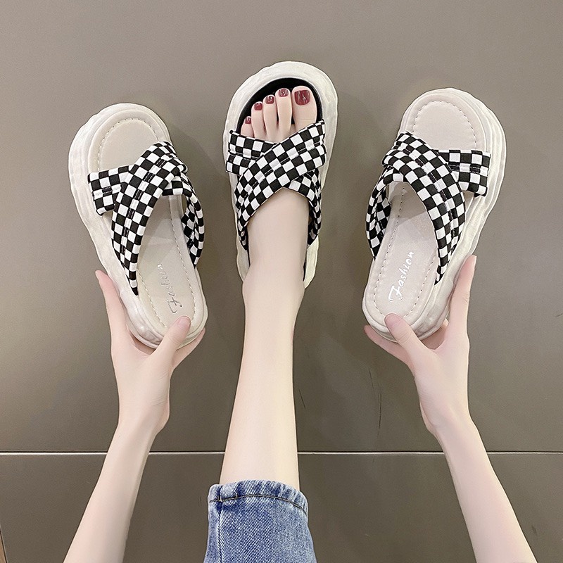 Dép thời trang nữ CR quai chéo hoạ tiết caro đế 4cm màu lót kem/lót đen