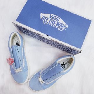 Giày sneaker van xanh dương