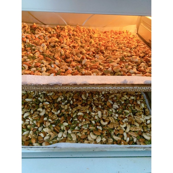 Ngũ cốc ăn kiêng Granola cao cấp thêm Macca,Óc chó đỏ (Không yến mach) 500g