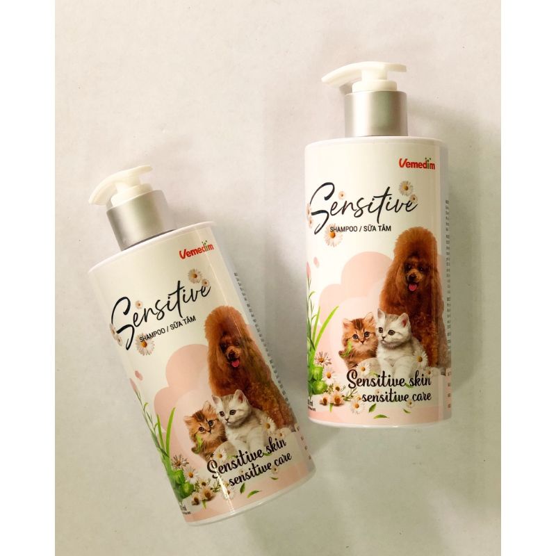 Vemedim Sensitive shampo sữa tắm dành cho thú cưng có làn da nhạy cảm, pH dịu nhẹ giảm rụng lông, chai 300ml