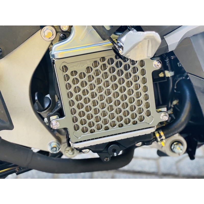 Két nước CNC màu xám titan cho Vairo/click