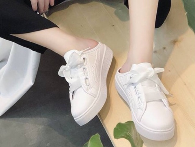 GIÀY THỂ THAO HỞ GÓT