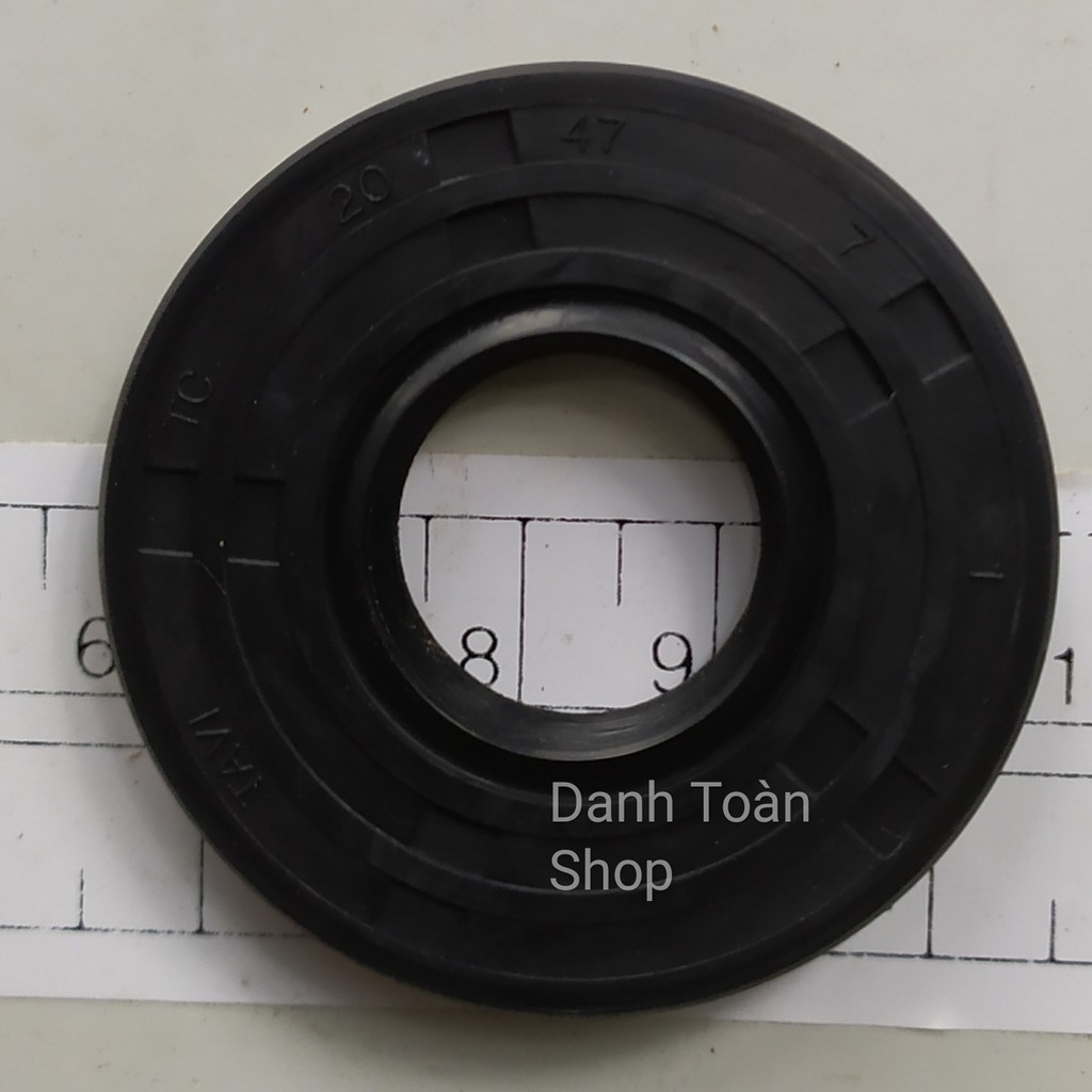 Phốt Nhớt 47mm đường kính ngoài, đường kính tong các cỡ 20mm, 25mm, 28mm, 30mm, 33mm, 35mm