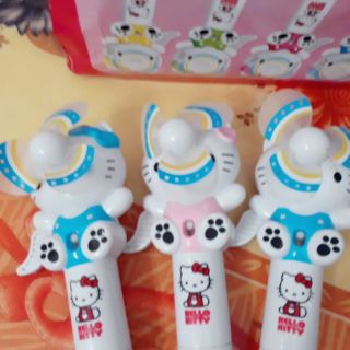 Quạt cầm tay bấm cót.