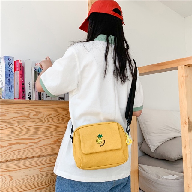 Túi chéo mini vải bố thêu hoa quả cực xinh