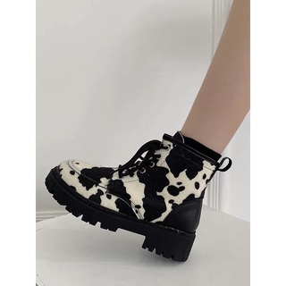 Boot hoạ tiết bò sữa