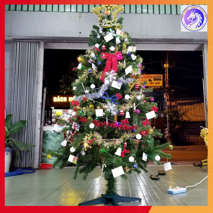 Cây thông noel 1m8 tặng kèm set phụ kiện trang trí xinh xắn cây thông giáng sinh dễ thương tán dày rộng