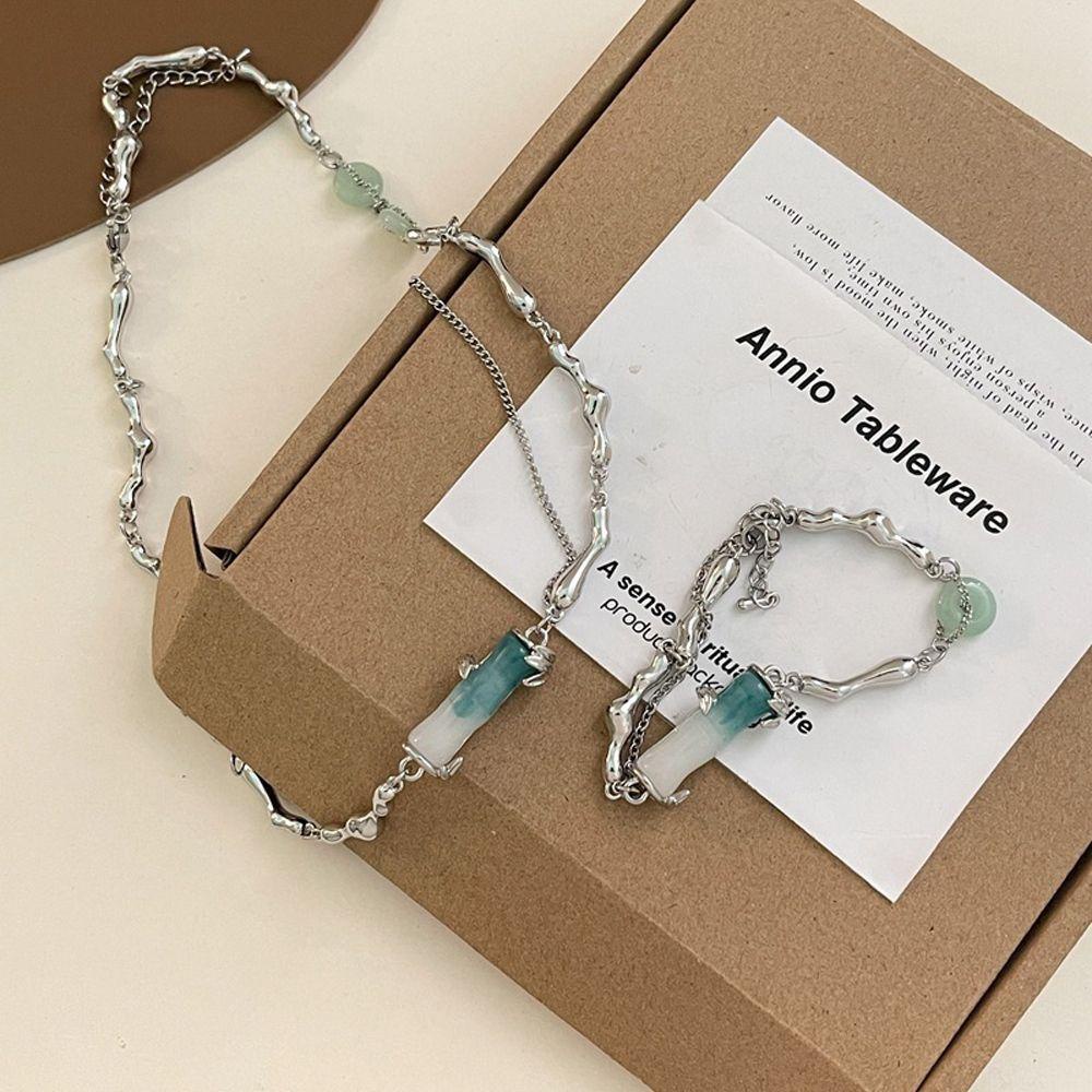 Vòng Cổ Tua Rua Phong Cách Cổ Điển Sang Trọng Dành Cho Nữ