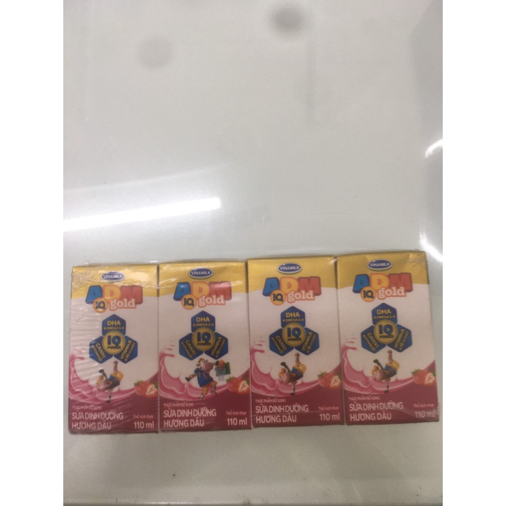 Lốc 4 HỘP SỮA DINH DƯỠNG ADM GOLD DÂU 110ML