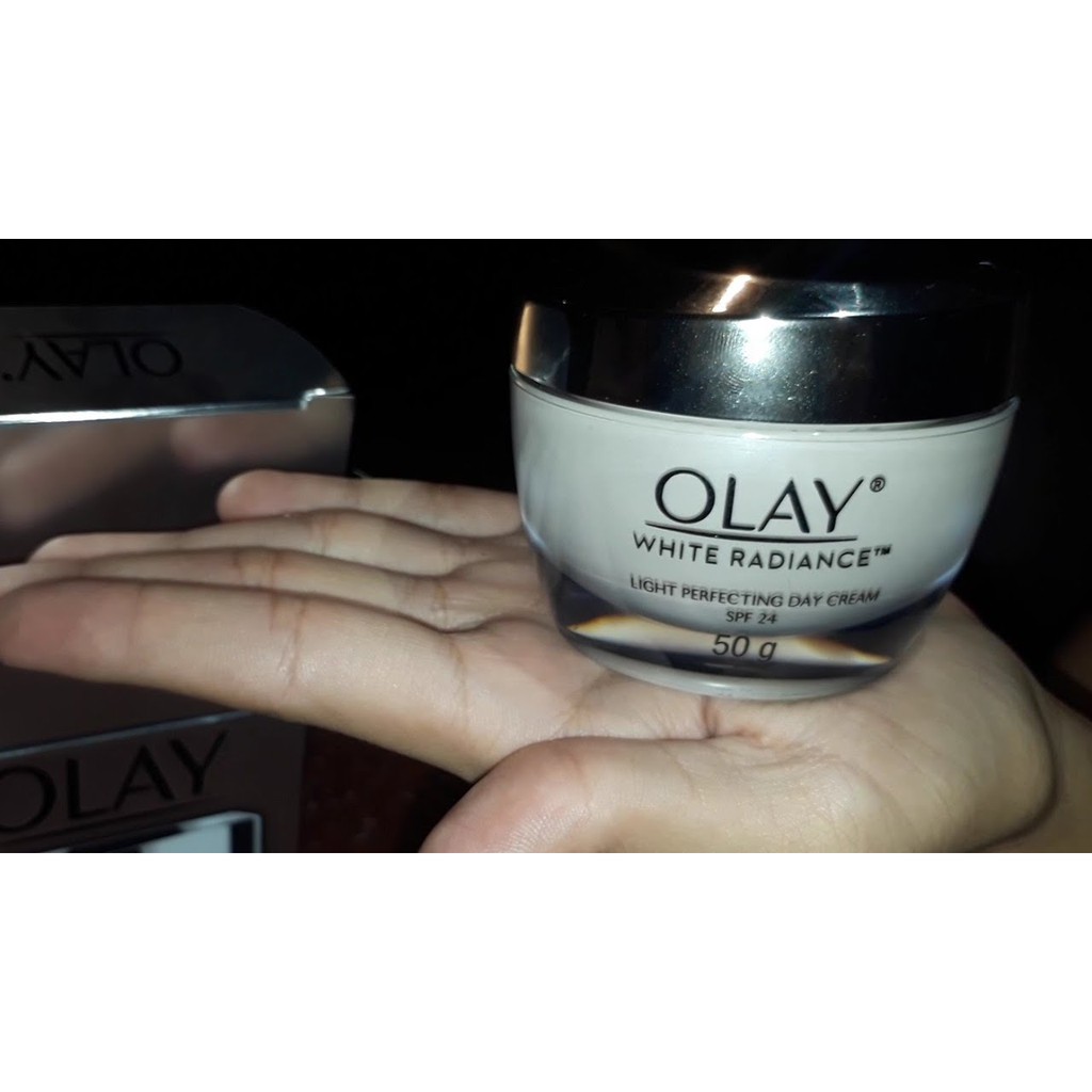 Kem Dưỡng Trắng Da Ban Ngày Olay White Radiance Light Perfecting Day Cream SPF24 50g