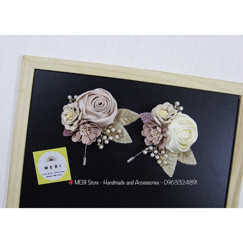 Hoa cài áo handmade mẫu hồng cuộn mix 2 hoa dạ và cành trai siêu xinh
