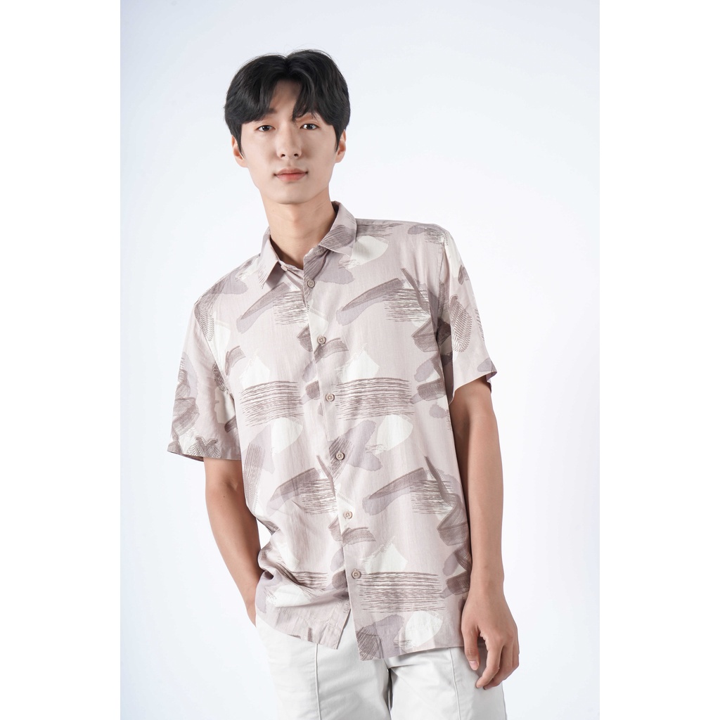 Áo Sơ Mi Tay Ngắn Nam Họa Tiết In Form Regular - Routine 10S21SHS013